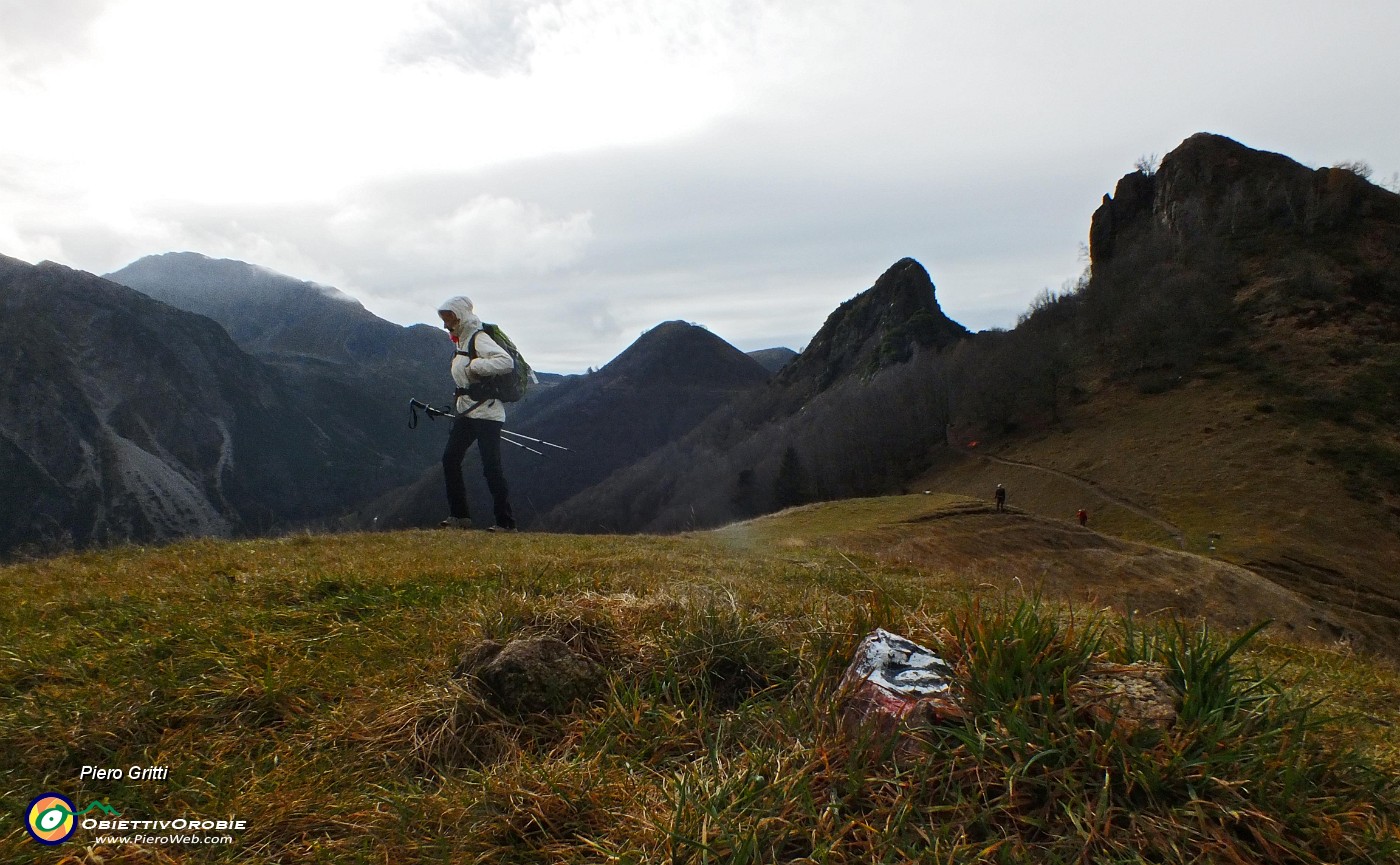 28 Saliamo sul 101, proveniente dai Piani di Bobbio.JPG